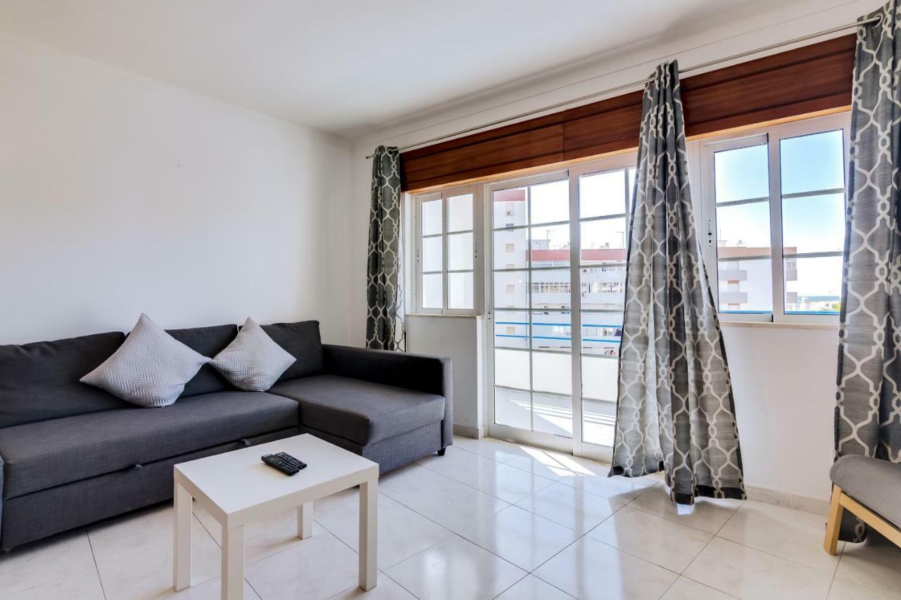 Rei - Quarteira - 3 Min To The Beach Vilamoura Exterior photo