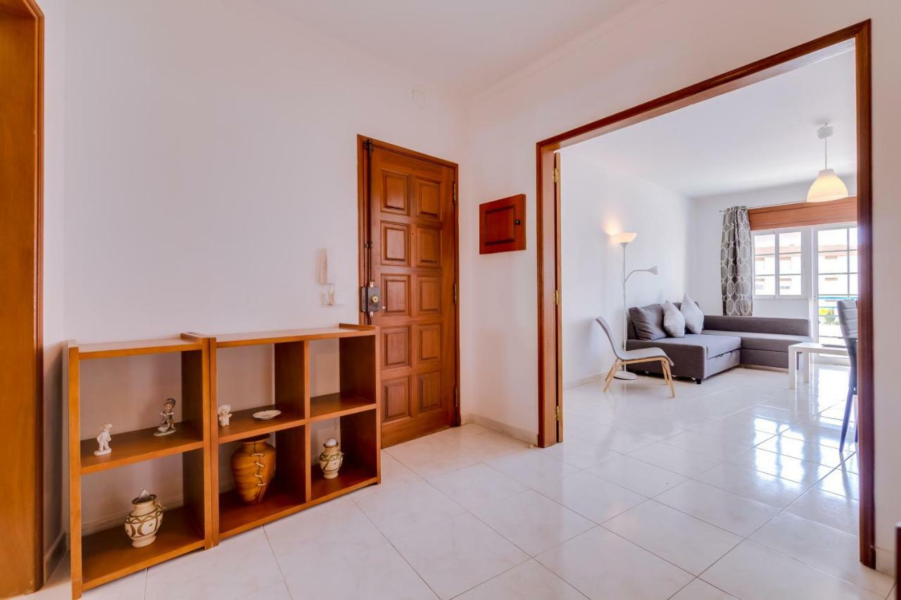 Rei - Quarteira - 3 Min To The Beach Vilamoura Exterior photo